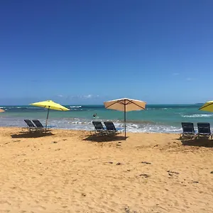 Blue Leaf By The Sea Apartment
